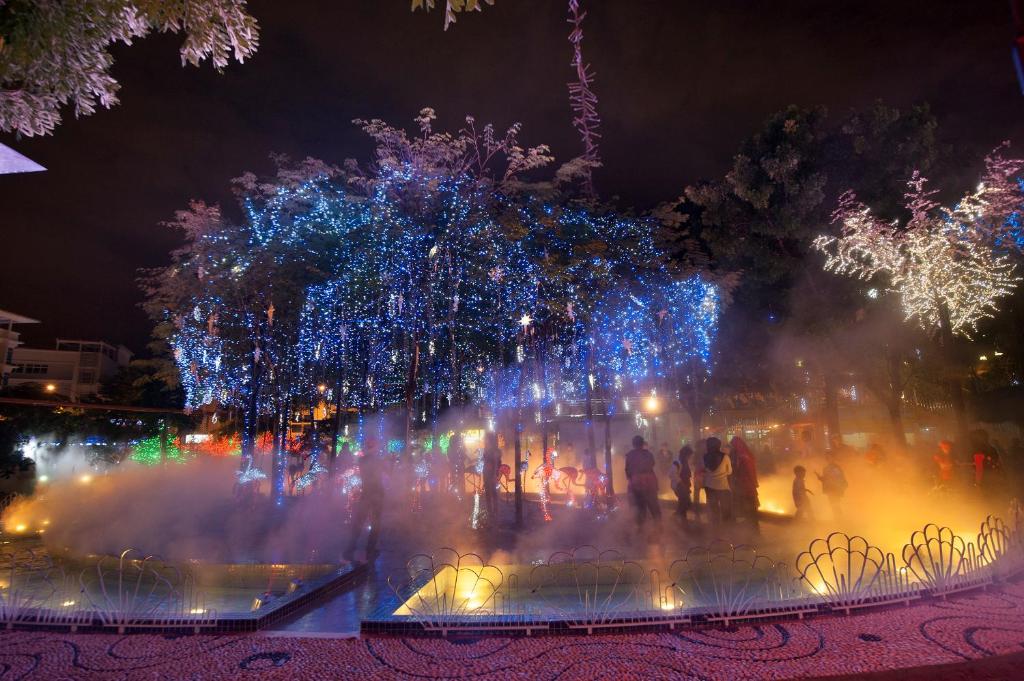 Image from: #CutiCutiLocal Shah Alam's Symphony of Lights: A Night at Best Western i-City
