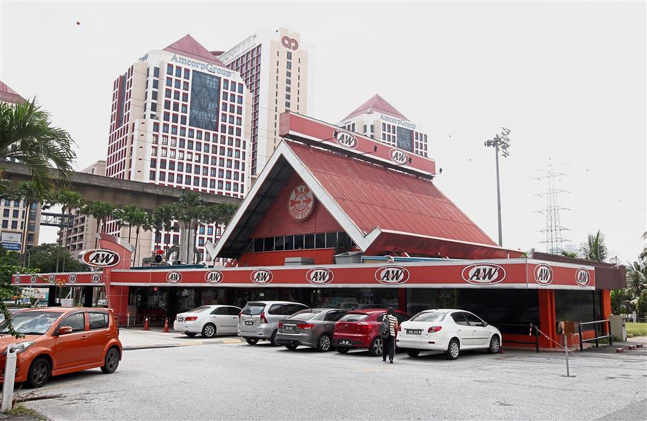 Image from: Remember this? - All the things we've experienced as Malaysians #MalaysiaKita