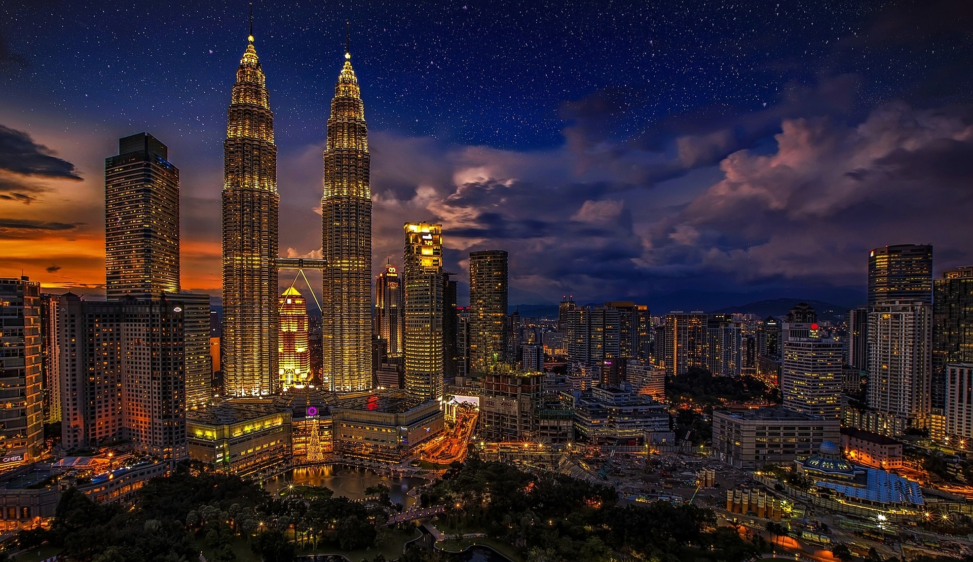Image from: Malaysia: A Cultural Kaleidoscope - From Festivals To Fusion Cuisine #MalaysiaKita
