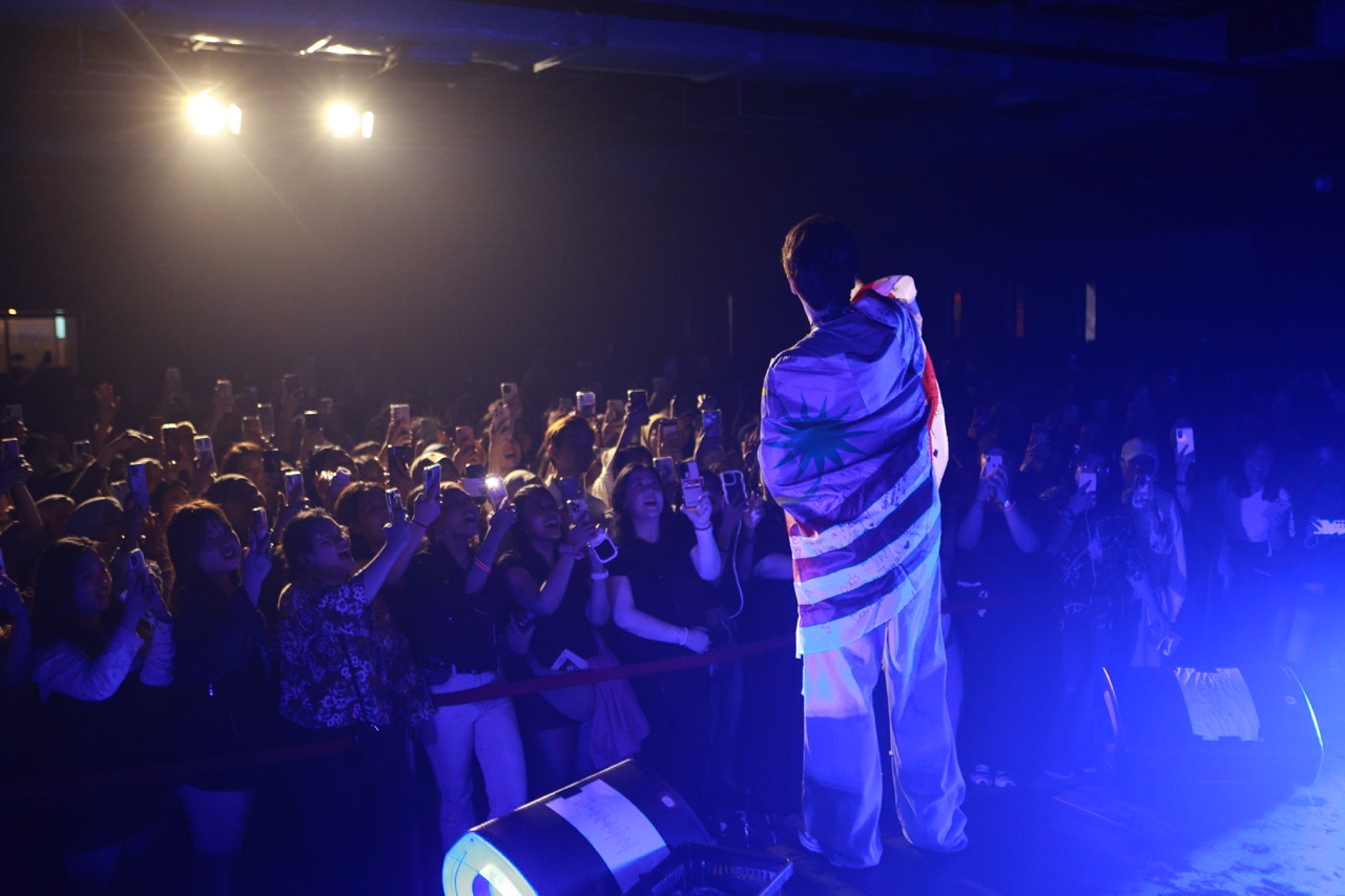 Image from: JUNNY 'Blanc' Tour 2023 Asia in Kuala Lumpur: A Romantic R&B Night in KL