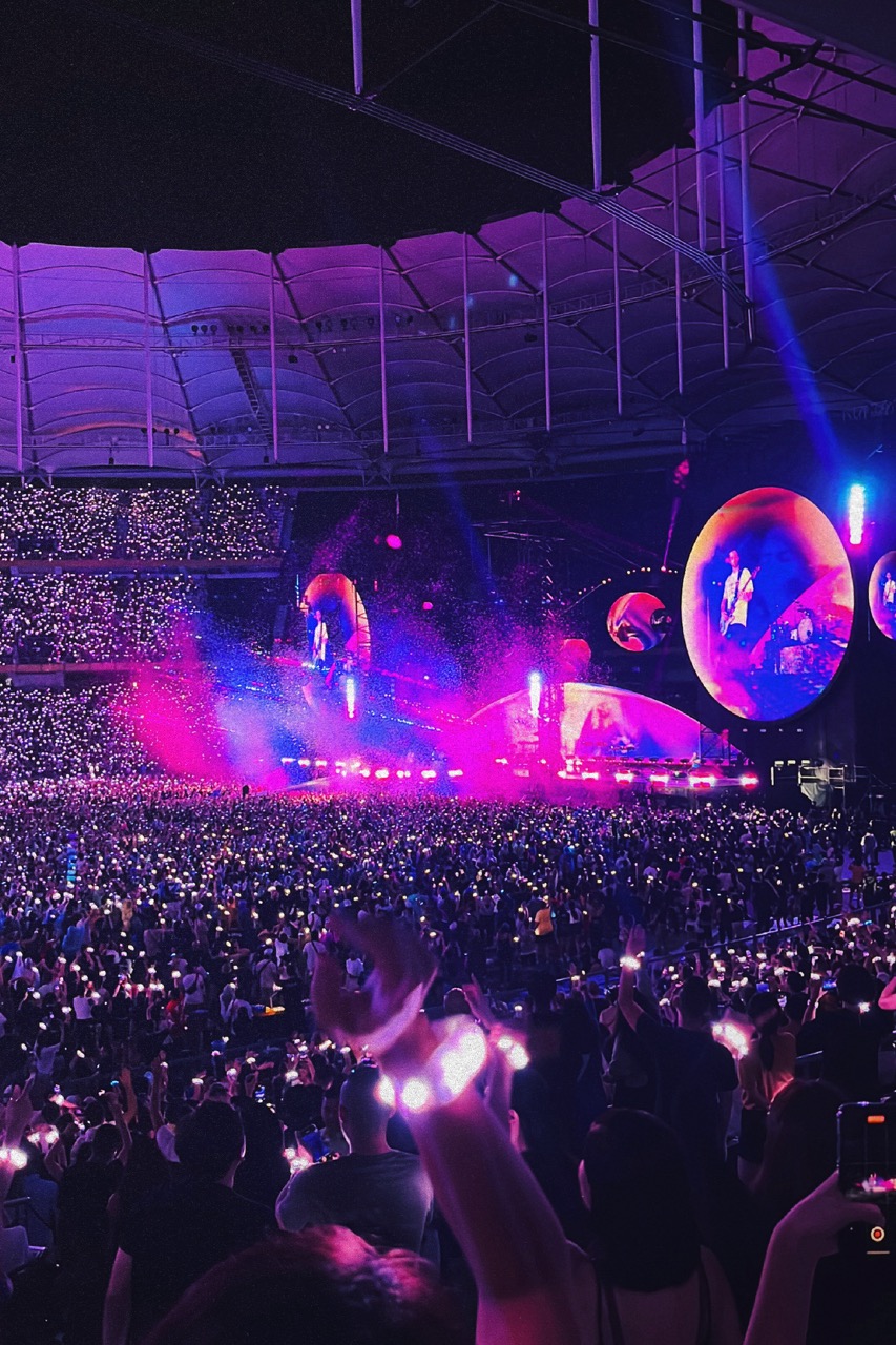 Image from: Didn’t Get To Attend The Coldplay Concert In Malaysia? Click In To Have A Visual Experience Of It!