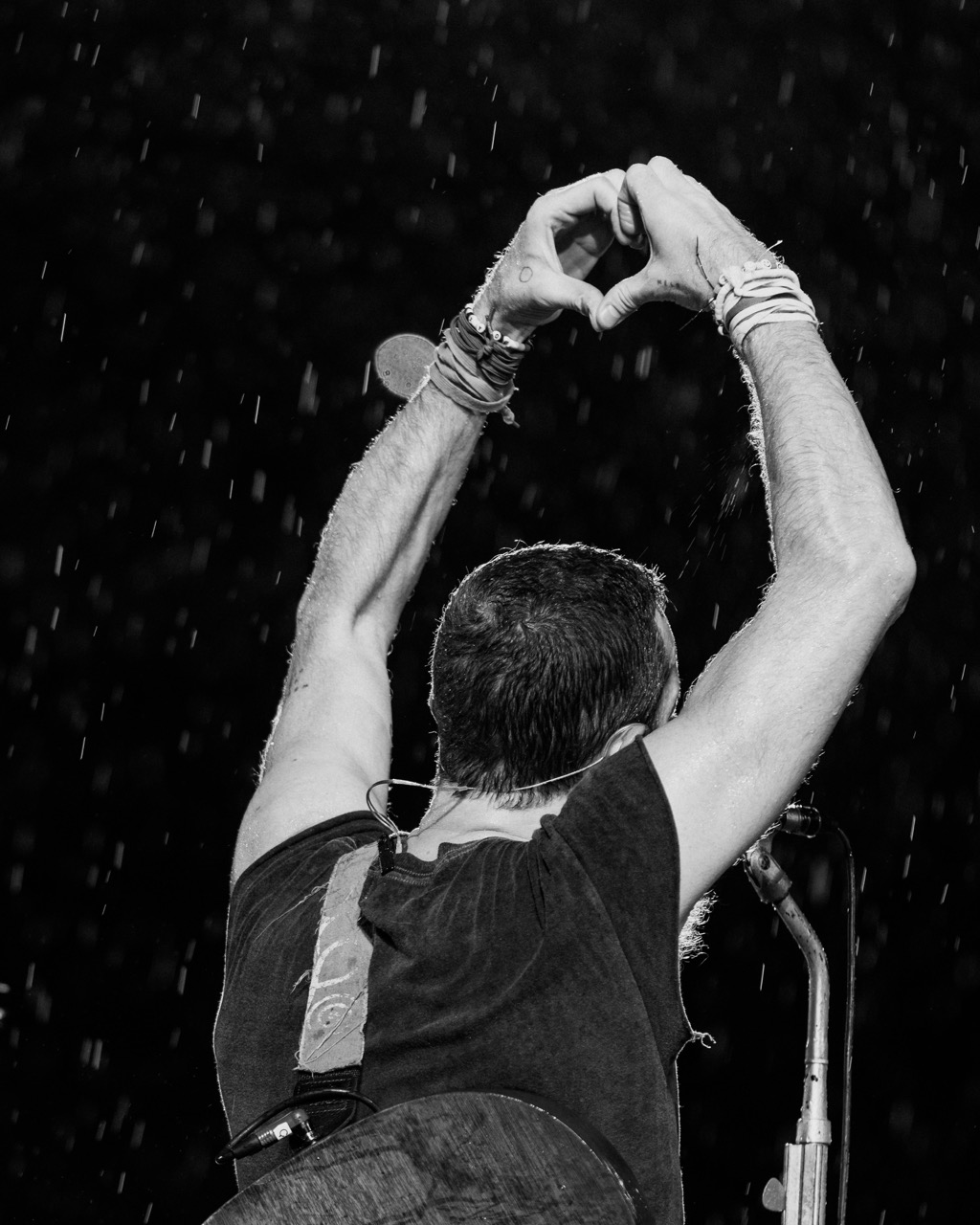 Image from: Didn’t Get To Attend The Coldplay Concert In Malaysia? Click In To Have A Visual Experience Of It!