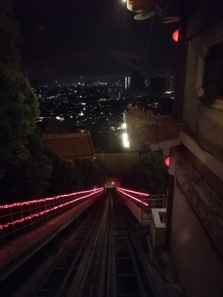 Image from: Chinese New Year going to Kek Lok Si Temple #CNY2024
