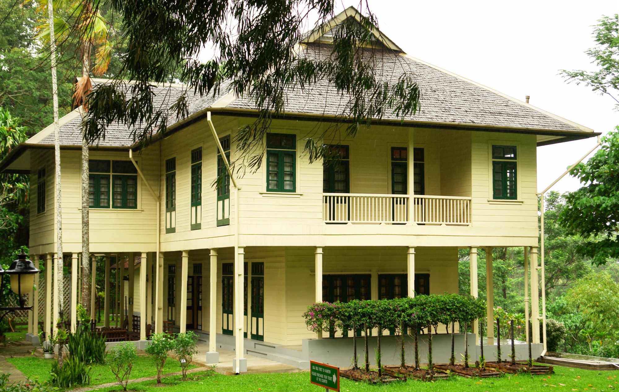 Image from: 6 Lokasi Menarik “Dark Tourism” Di Malaysia Untuk Anda Lawati! #CutiCutiLocal