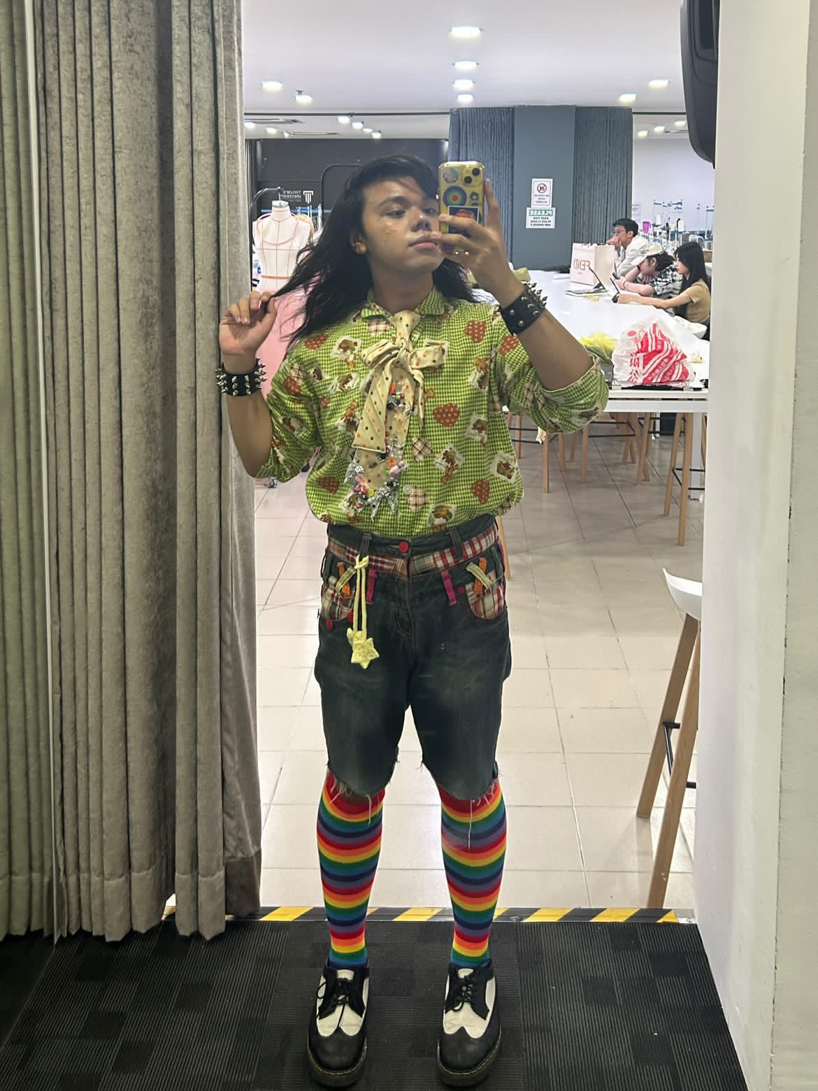 Image from: Thrifting Revolution: How Second Hand Style Became The New Craze! 