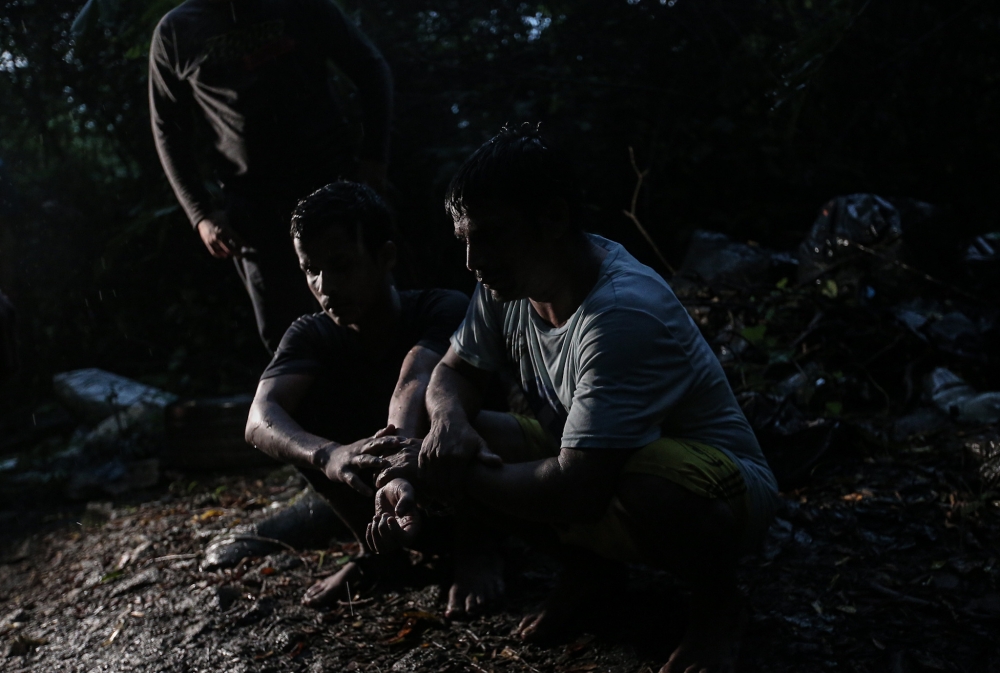Image from: Great Escape Update: 10 Undocumented Migrants Recaptured, Operation Expands for the Remaining 120