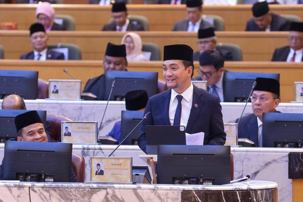 Image from: *Sistem demokrasi dan Peranan pembangkang di dewan undangan negeri*