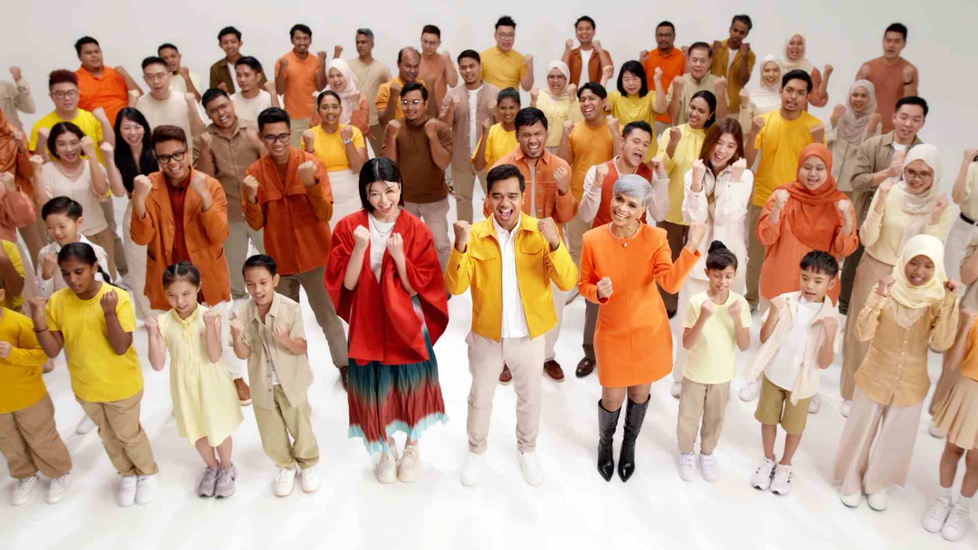 Image from: MR D.I.Y. menyatukan rakyat Malaysia melalui lagu patriotik ‘Bersama Satu Suara’