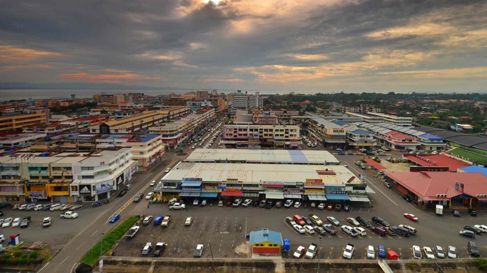 Image from: Tawau: Your Next Destination In Sabah For An Extraordinary Wildlife Experience & Nature's Wonders With Tawau Hills Park