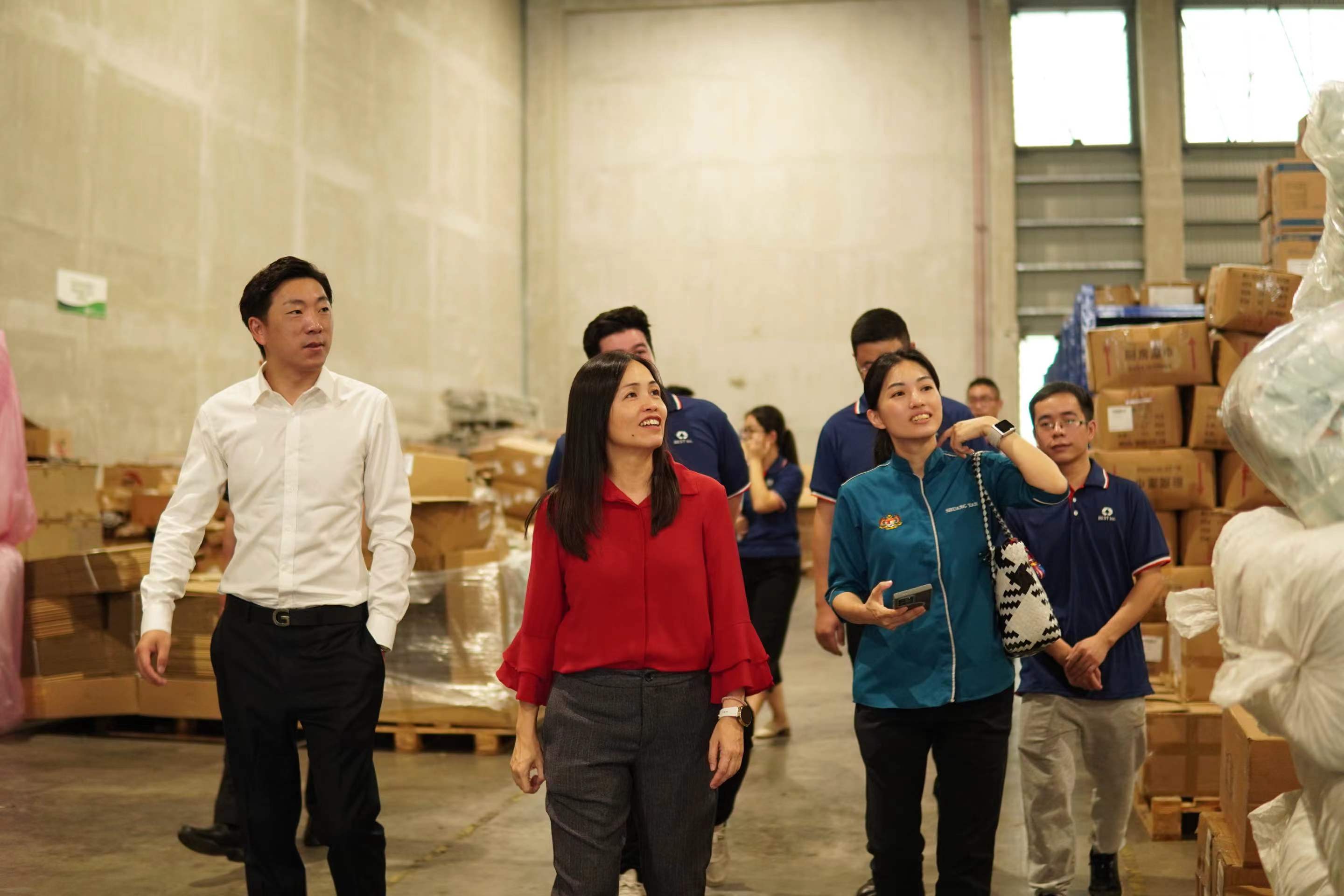 Image from: 马来西亚通讯部副部长张念群到访百世U10分拨中心与供应链仓储中心