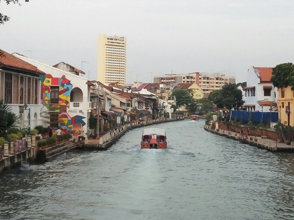 Image from: The top 5 classic places in Melaka that are obligatory for every tourist to visit. #MalaysiaKita