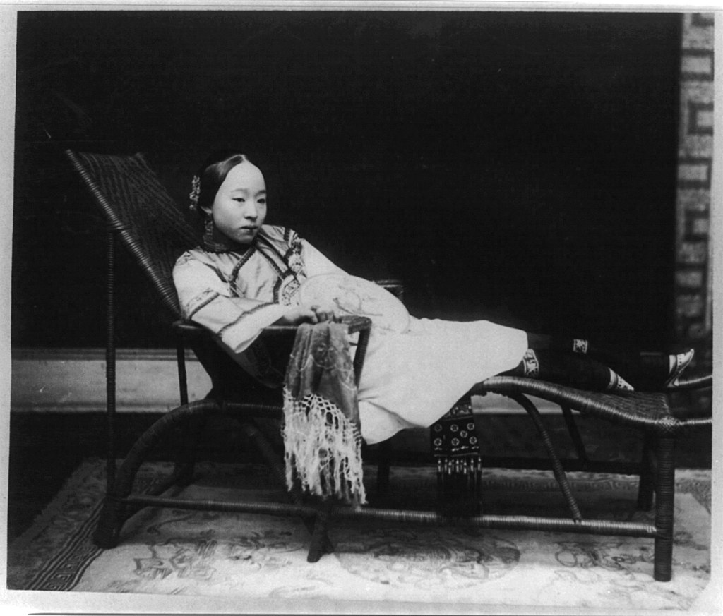 Image from: Lotus Feet: A Symbol Of Beauty, Oppression, and the Legacy of Melaka's Bound Feet Women Shoe Shop. #MalaysiaKita