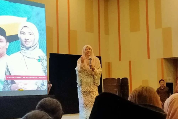 Image from: Rafizi lwn Nurul Izzah: Pertempuran Jiwa PKR—dan Masa Depan Malaysia