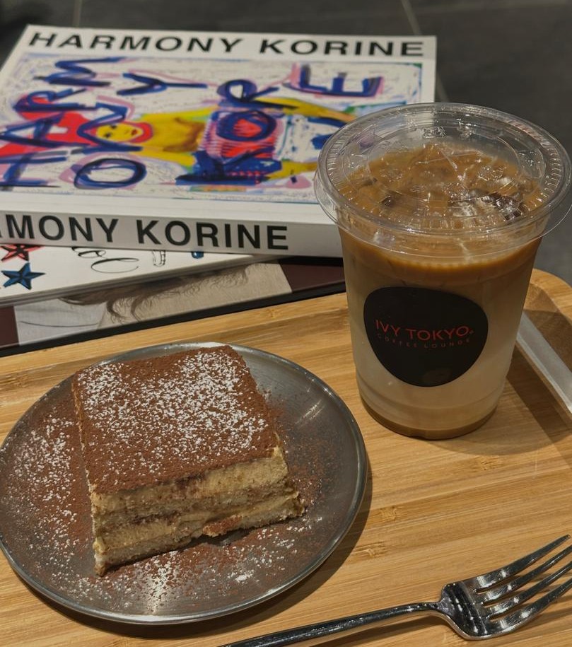 Image from: Café Feature Series #2: A Lifestyle Café Hidden in the Shelves