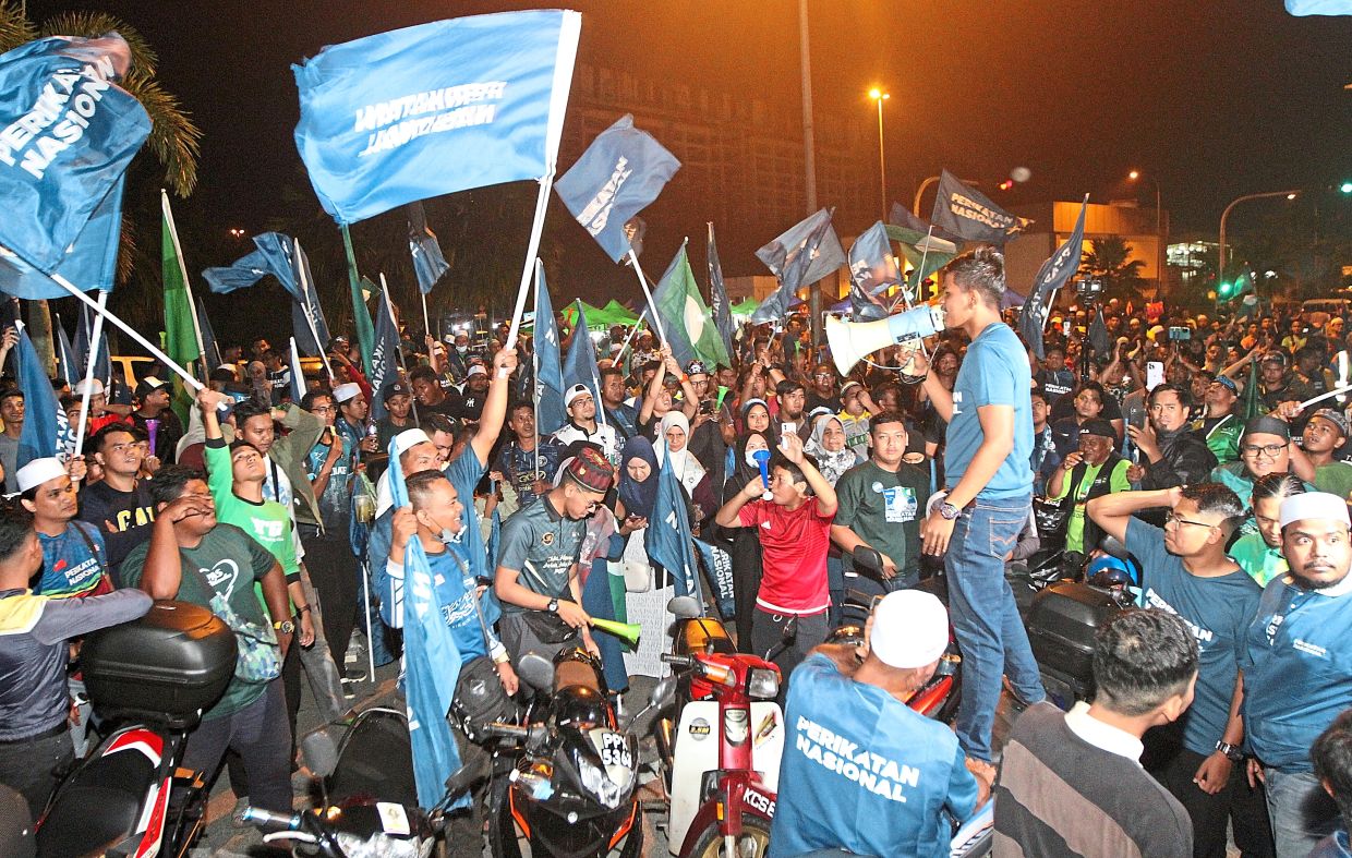 Image from: “If you can’t beat them, join them” - Chinese Malaysians Share Why They Support PAS & PN