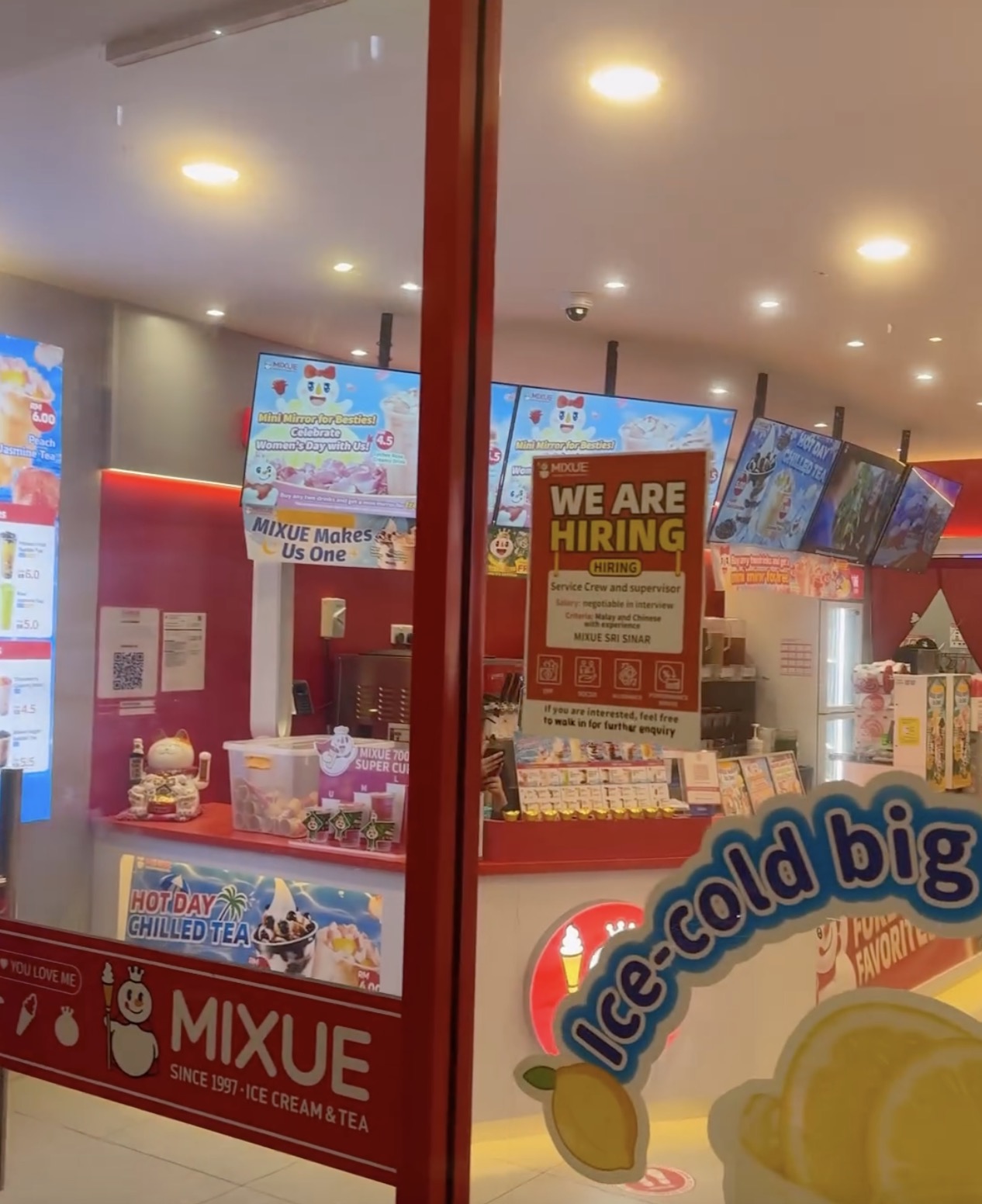Image from: Mixue outlet in KL goes viral for only hiring "Malay and Chinese with experience" in job ad, Malaysians call for boycott