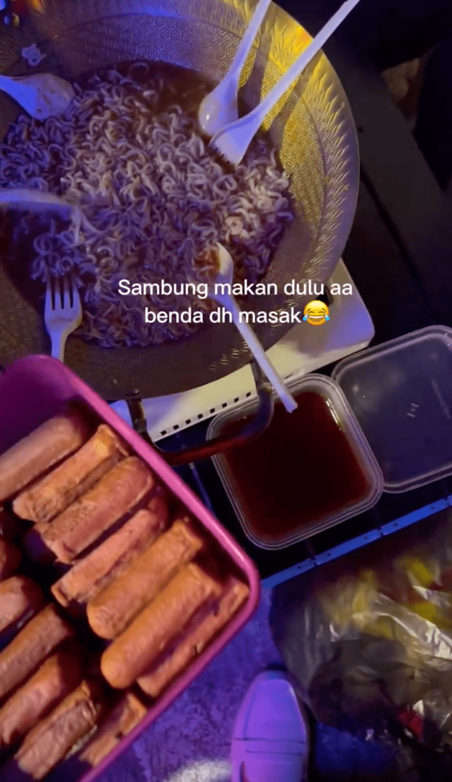 Image from: Gathering & Cooking With Gas Stoves At A Genting Petrol Station, Viral Honda Jazz Group May Face Up To 3-Month Jail