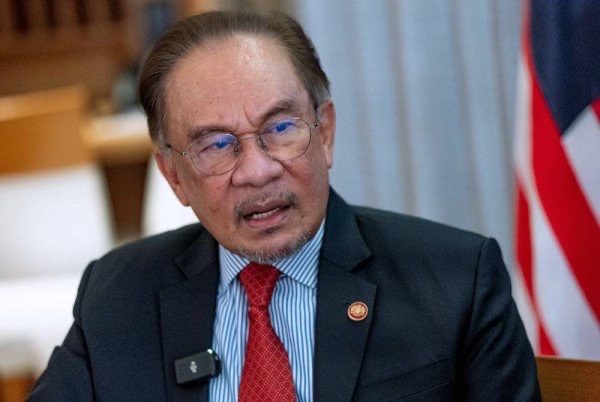 Image from: Acquitted of drug trafficking & fake firearm charges, can Anwar’s ex-aide Yusoff Rawther sue for malicious prosecution?
