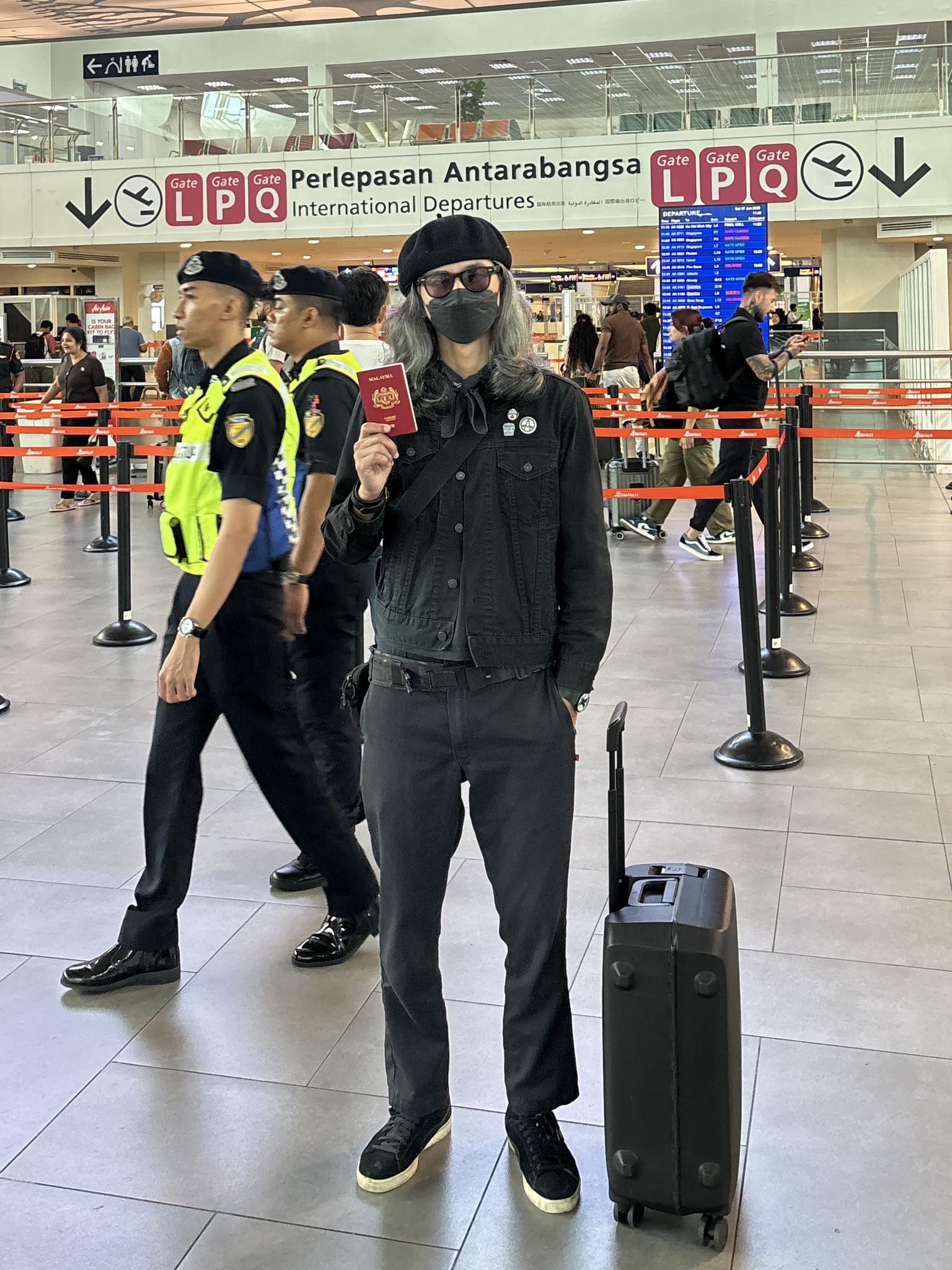 Image from: What legal actions can you take if, like Fahmi Reza, the Immigration bars you from leaving Malaysia for no reason?