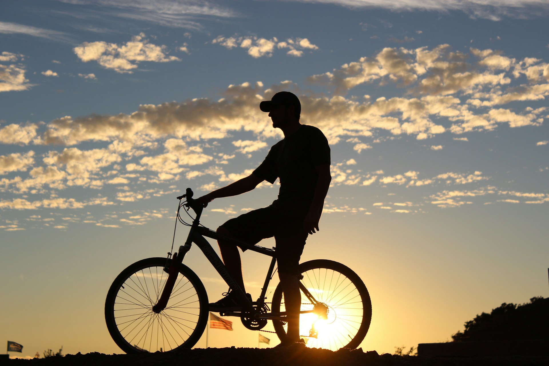 Image from: 12 Better Things to Do Instead of Scrolling Social Media