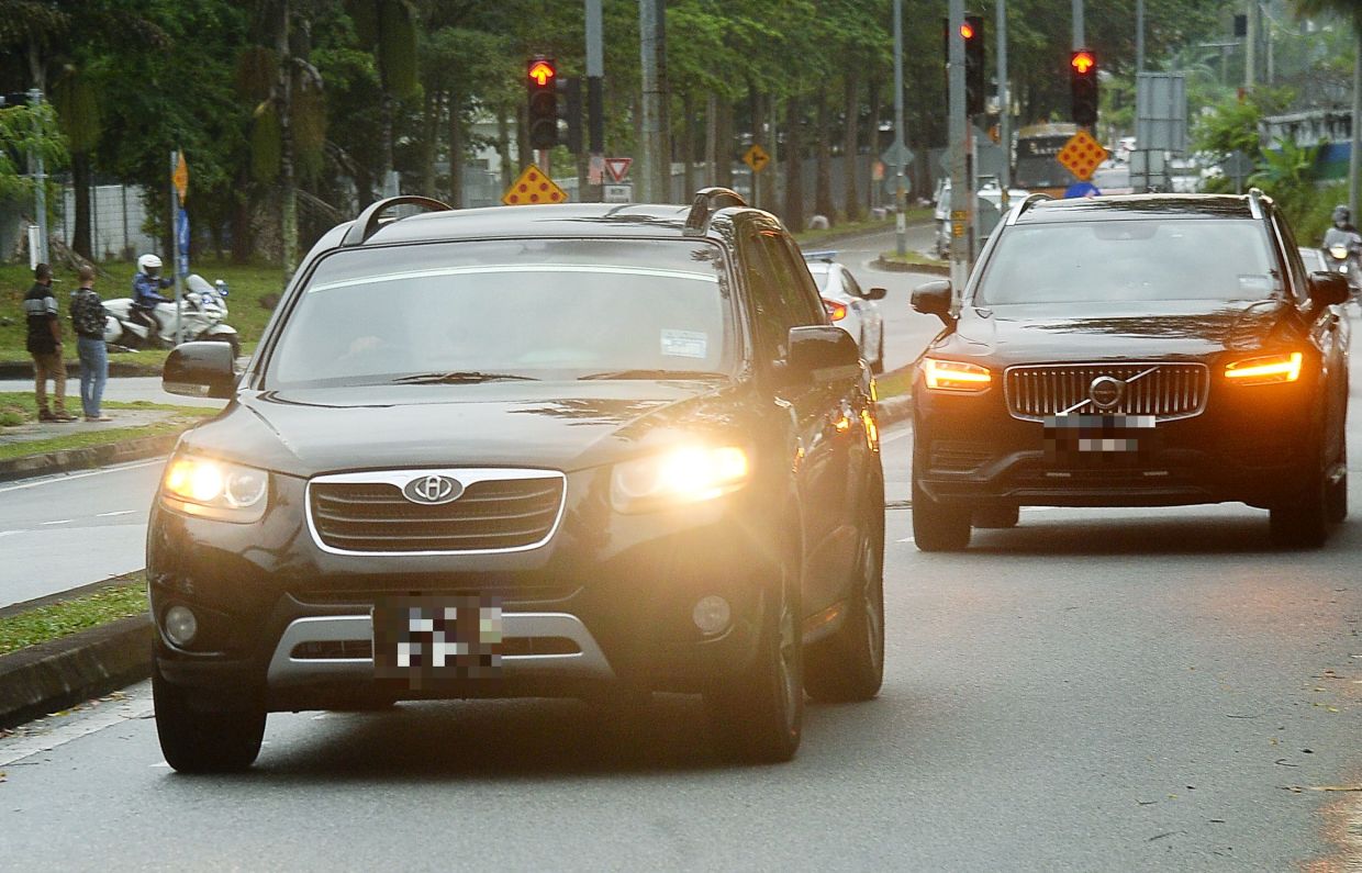 Image from: Najib and MRT he built may boost economy of Kajang now that he is a resident VIP of this satay town! #MalaysiaKita