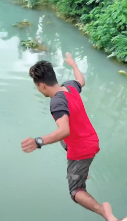 Image from: Magical Jade Green River in Macang Kelantan: A Must-Visit for December Holidays!