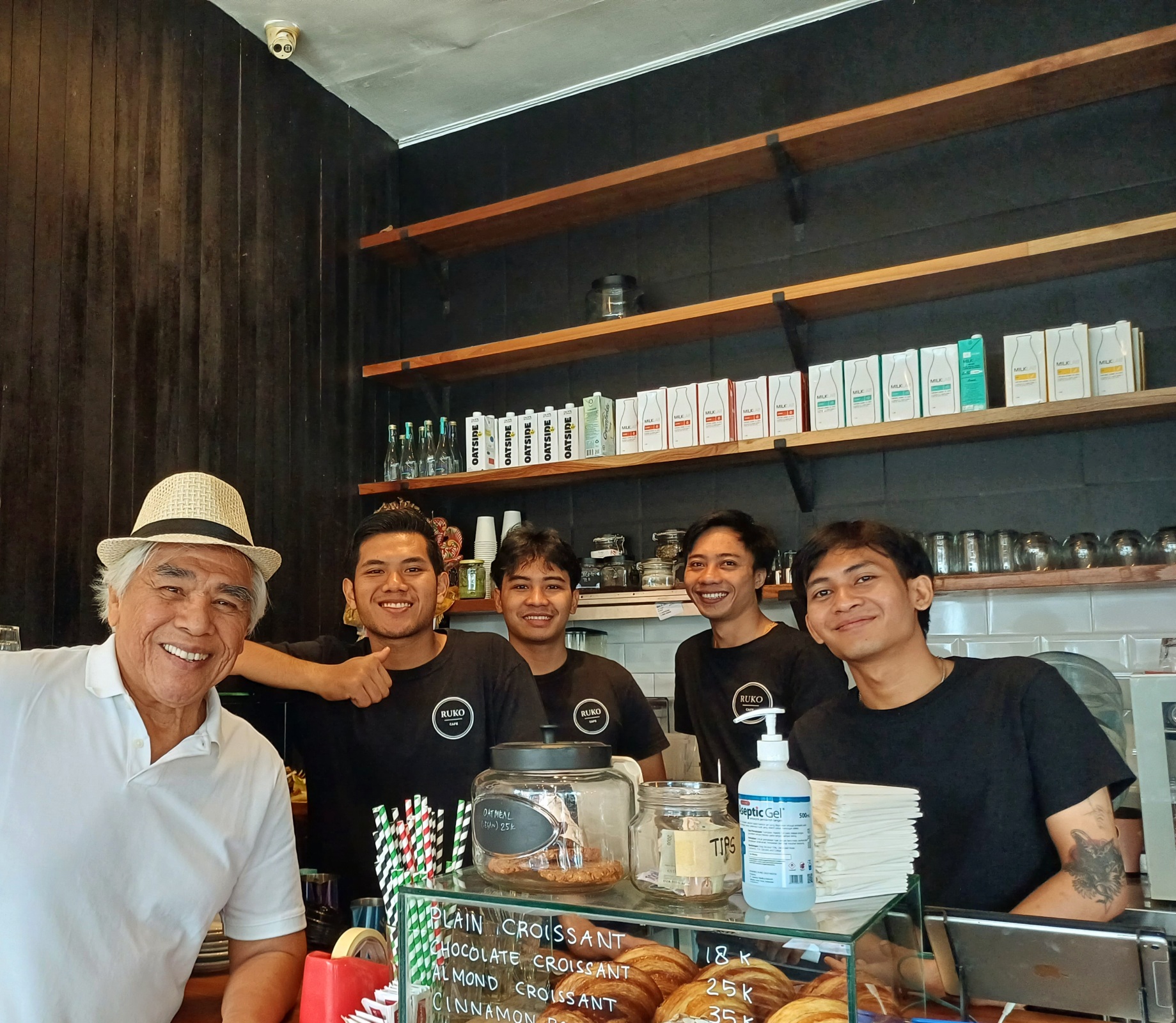Image from: Contrasting Customer Service Experiences in Penang and Puchong