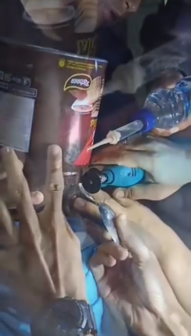 Image from: Aidilfitri Caution: Songkok Shopping Saves from Tin Can Mishaps #RAYA2024 