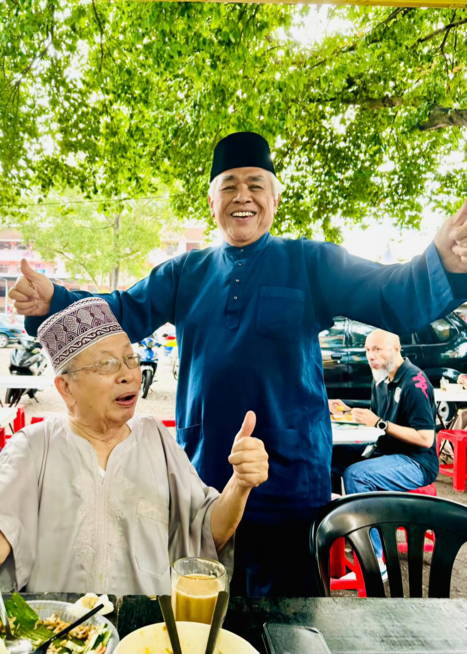 Image from: The Daily Snap: How Breakfast After Subuh Prayers Could Foster a Community Revolution #MalaysiaKita2024
