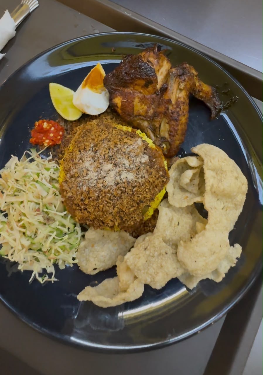 Image from: Bright Lights, Open Containers, and Over 400 Menu Choices — Lepaking Six7 Returns with a Fresh New Look