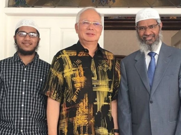 Image from: "Dr Zakir Breaks His Silence!" - But Isn't It Time To “Ban” Speeches That "Openly Compare Religions"...?!!