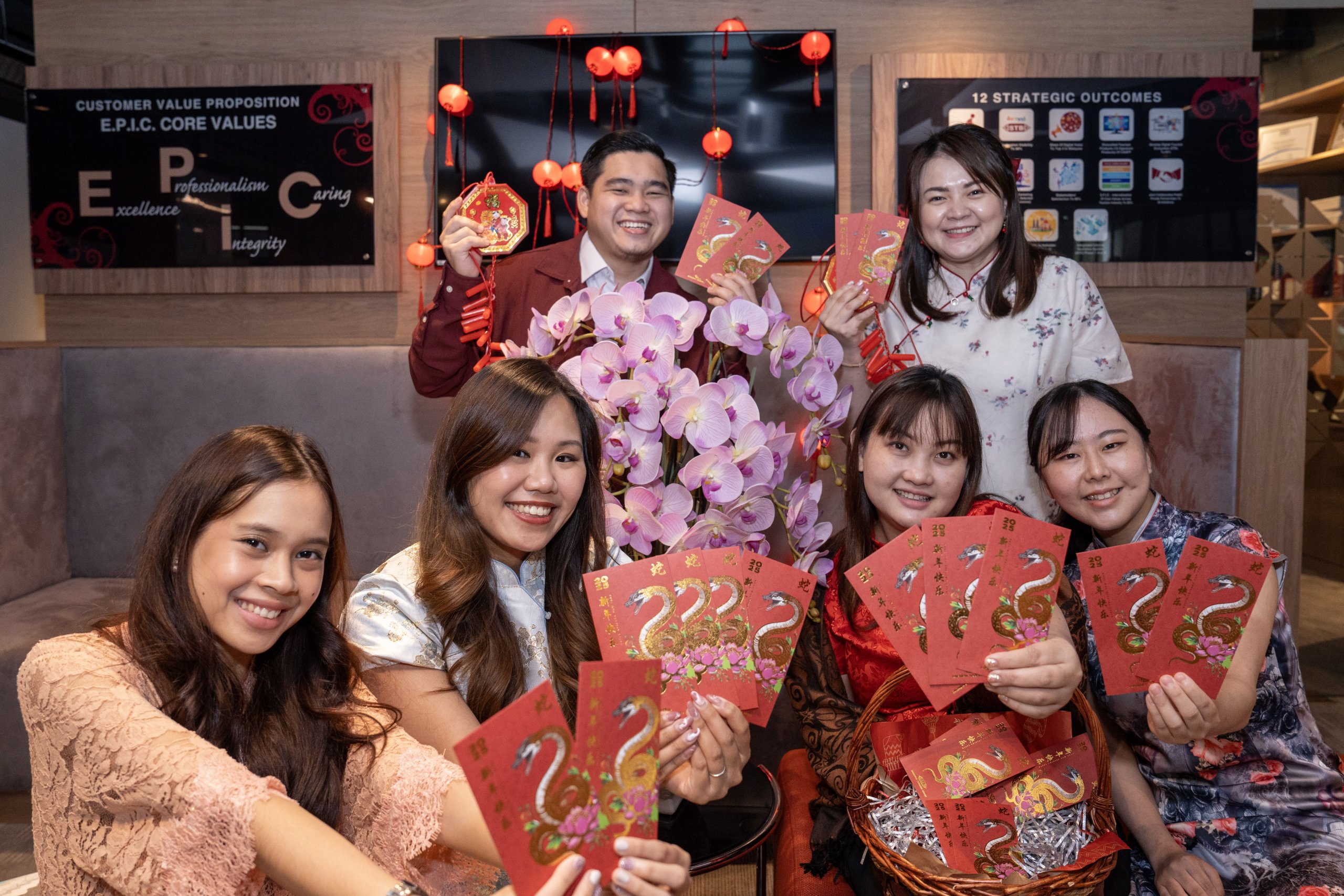 Image from: Do you need to declare #CNY2025 Angpows to LHDN? Are red packets from your employer taxable? Here's all you need to know