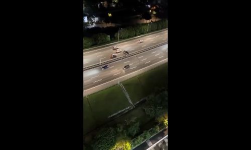 Stalled vehicles trigger multiple collisions on Jalan Duta - younde_hfz