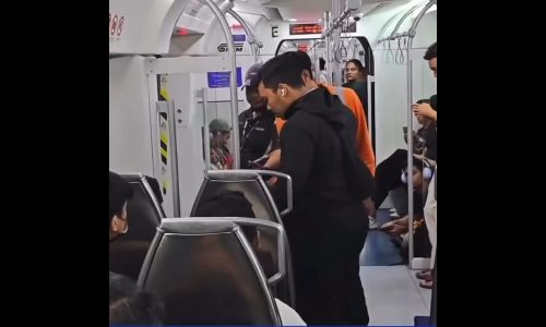 Man escorted off KTM train after allegedly urinating onboard - aina37123