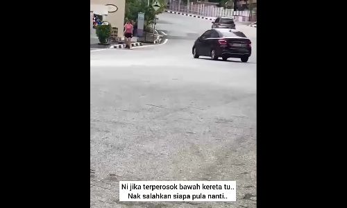 Three children on modified bicycles nearly collide with a car at junction - fb_tssm