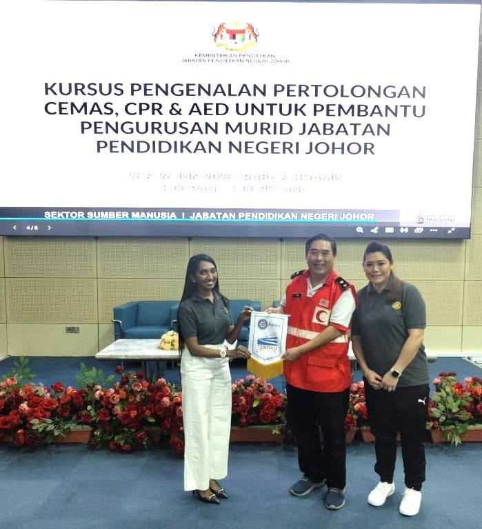 Image from: School staff learn life-saving skills as Malaysia faces heart attack crisis #DemiMalaysia