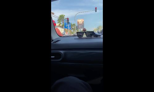 Helmet on and kain pelikat tied, dad goes the extra mile to keep daughter safe on motorcycle - _.ainn00