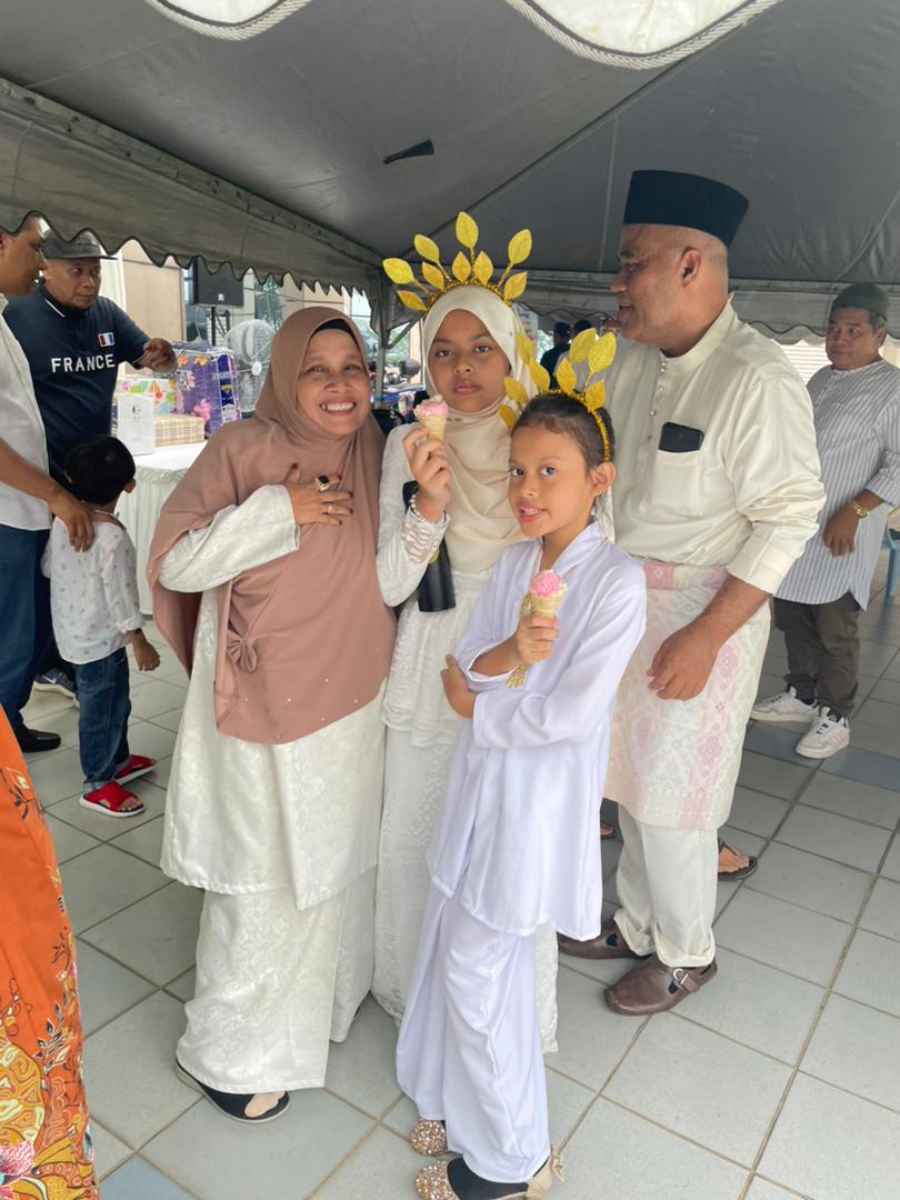 Image from: Ibu Pejabat Polis Daerah (IPD)Putrajaya komited terus merealisasi slogan perpaduan "Polis Dan Masyarakat Berpisah Tiada"