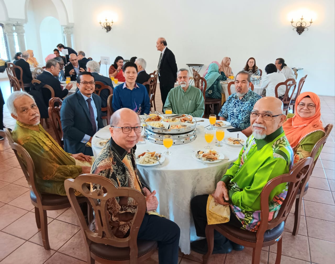 Image from: Mathematician Datuk Prof. Emeritus Dr. Osman Bakar is the new Rector of International Islamic University Malaysia (IIUM)