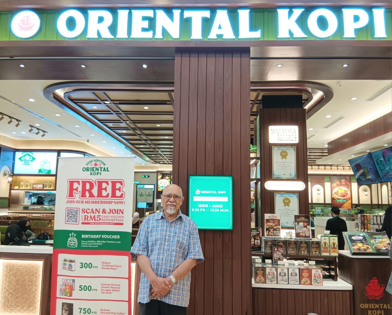 Image from: Each cup of certified Oriental Coffee is carefully hand-brewed to ensure an enjoyayable and authentic tasting experience