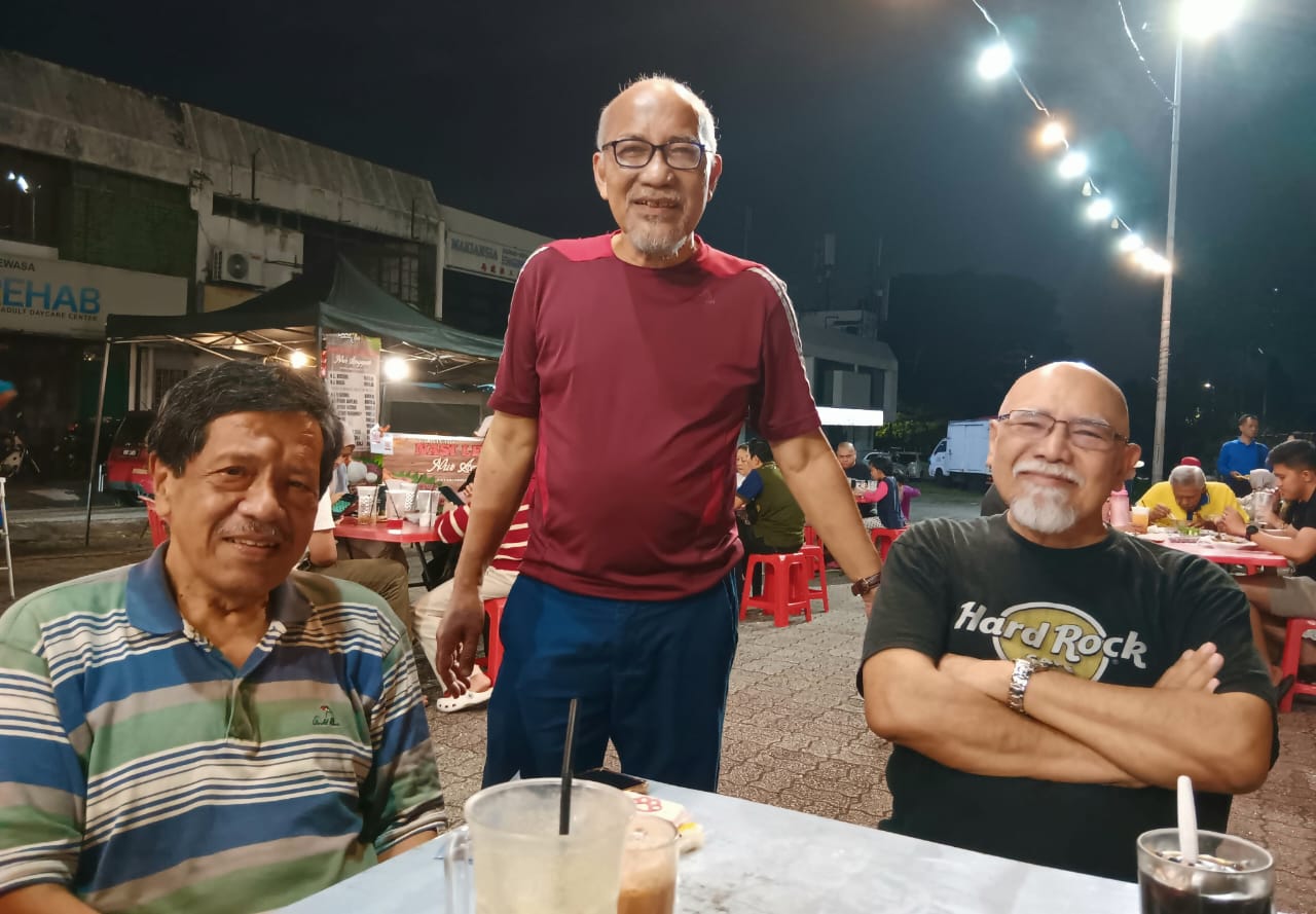 Image from: The popular hawkers' stalls at Boom City SS 17 Subang Jaya reflect entrepreneurial spirit of Malaysia's micro business