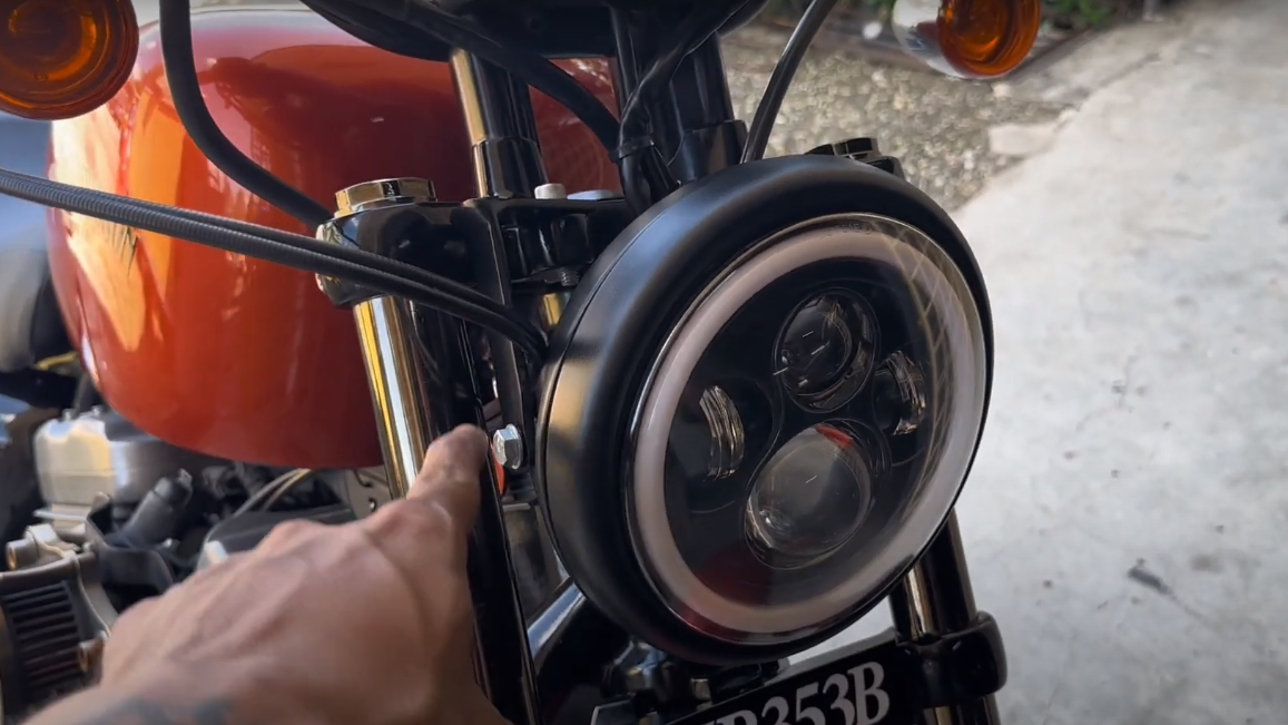 Image from: Custom Motorcycles Redefined: Nuts Wheels Unveils The Magic Of Science