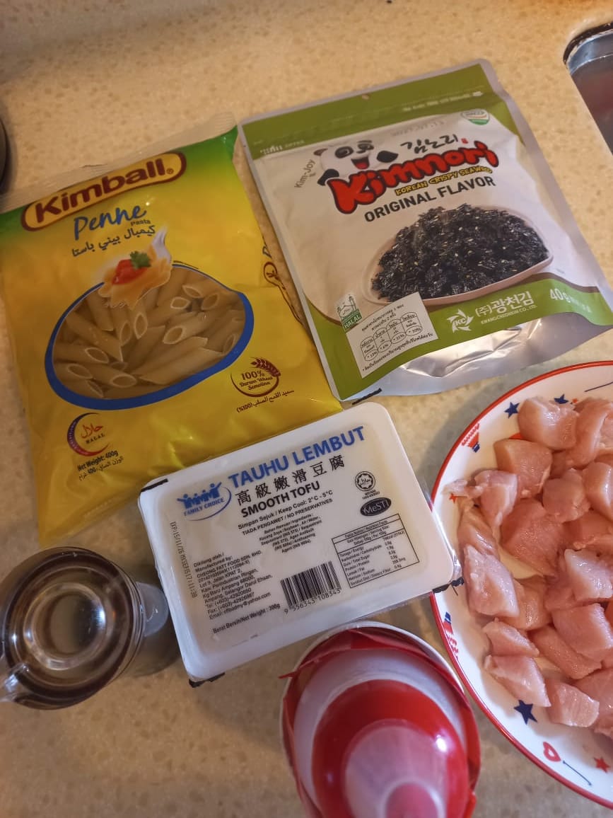 Image from: #JomFit | This easy, high-protein, tofu-based seaweed pasta recipe changed my life.