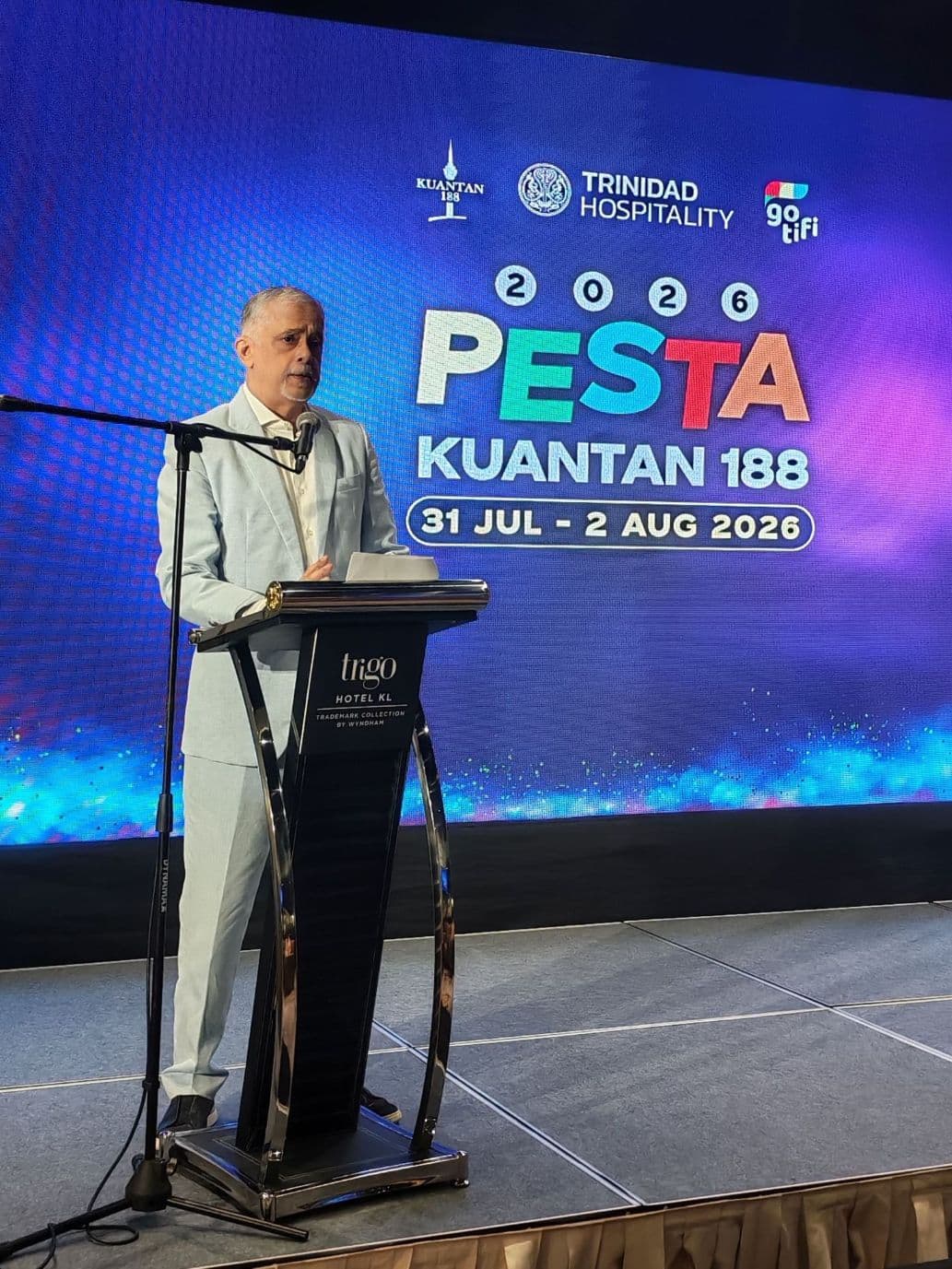 Image from: It's a High-Five for Pesta Kuantan 188