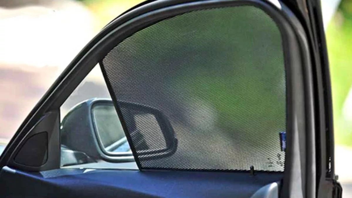 Image from: Using removable sunshades in your car is illegal in Malaysia, offenders may face up to a RM2,000 fine or 6 months' jail