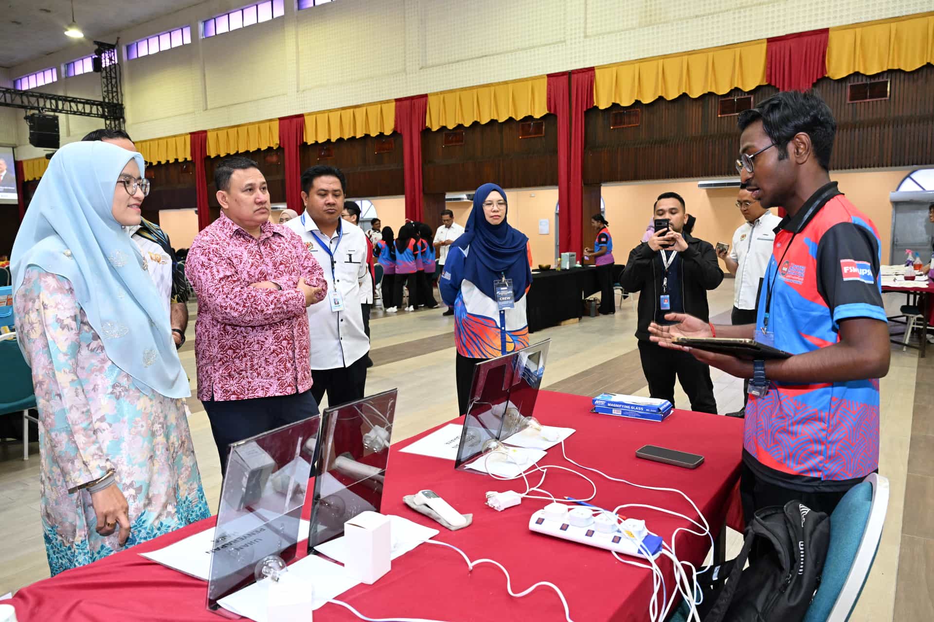 Image from: NNC, UPSI perkukuh pendidikan STEM melalui Program Pemindahan Ilmu Nanosains