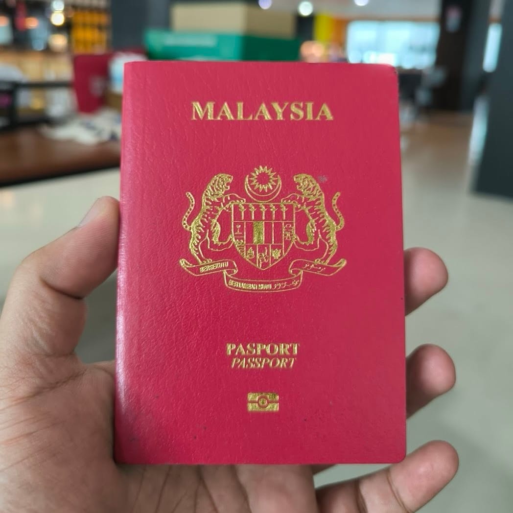 Image from: Malaysians Warned Not to Use AI-Edited Photos to Renew Passports Online or Face Up to 5 Years in Jail, RM10,000 Fine