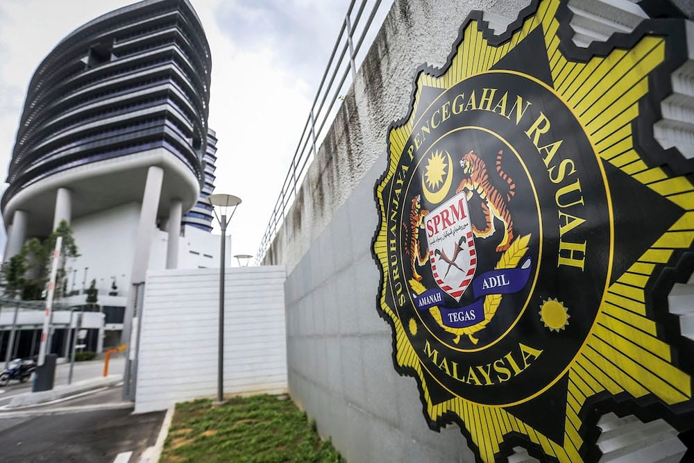 Hidden Corruption Exposed RM8 Million Bribery Case in Malaysia Newswav(02)