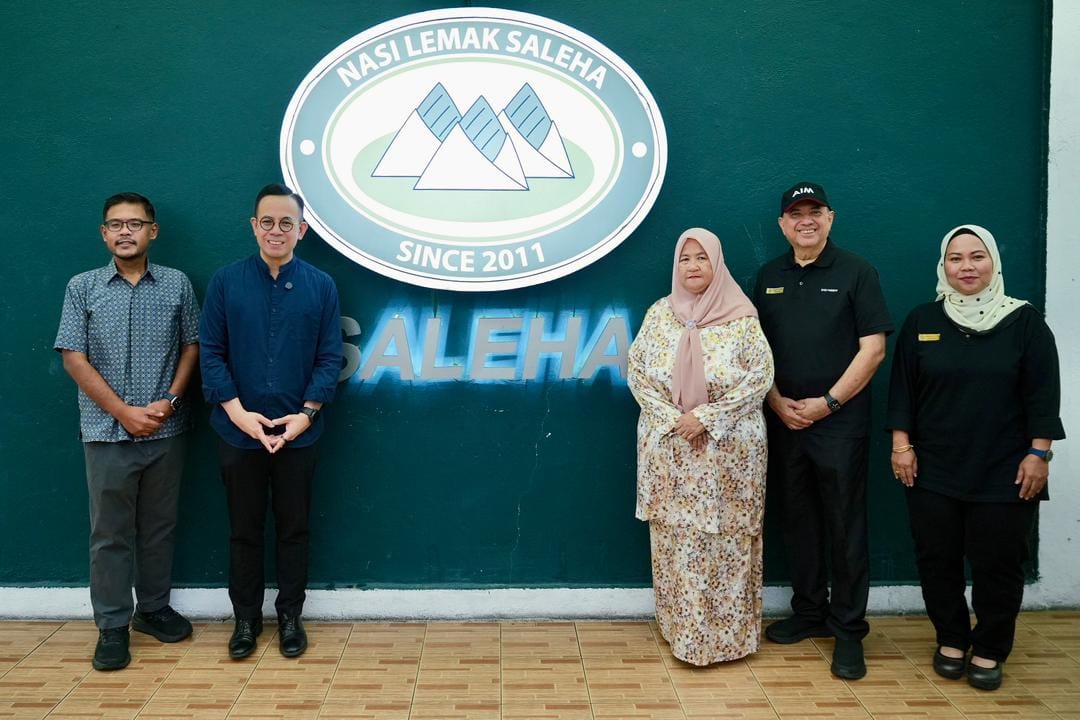 Image from: KUSKOP Bantu Usahawan Kecil Capai Skala Besar, Kisah Nasi Lemak Saleha Jadi Contoh