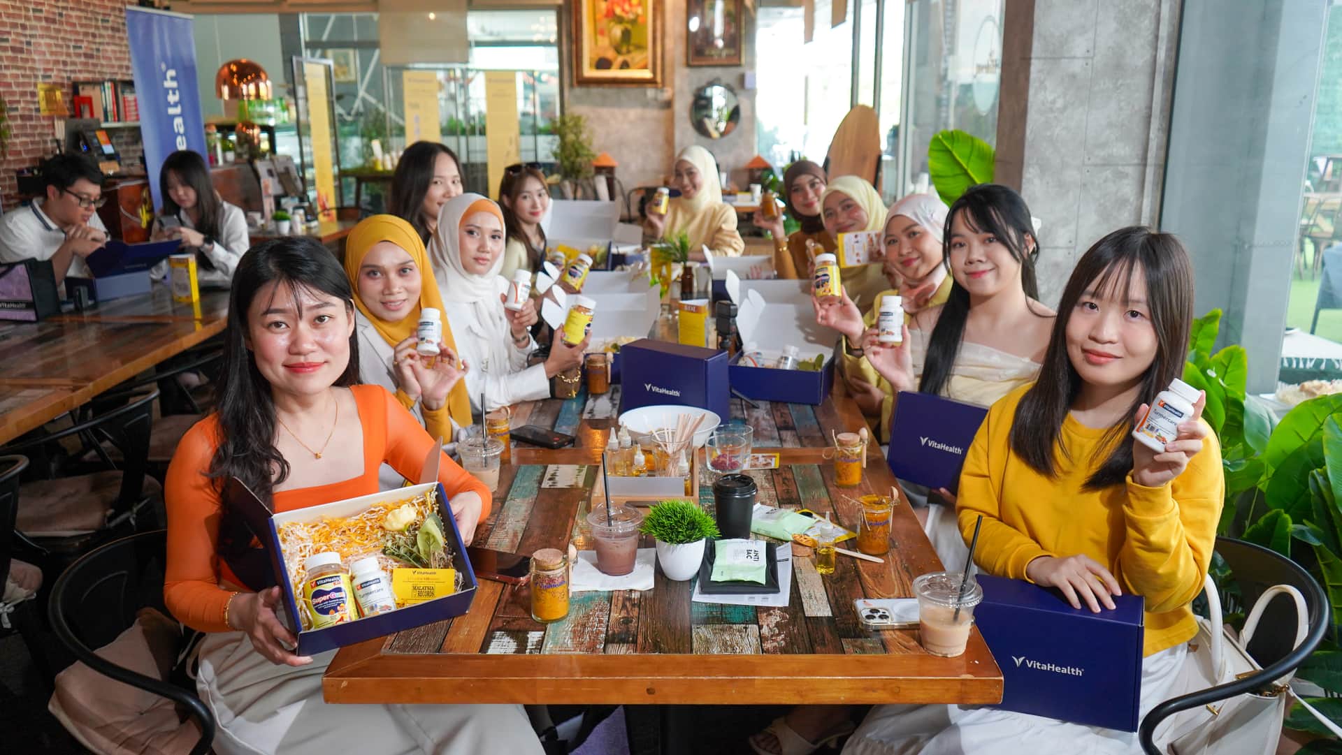 Image from: VitaHealth Crowned Malaysia’s Leader in Turmeric Wellness by Malaysia Book of Records